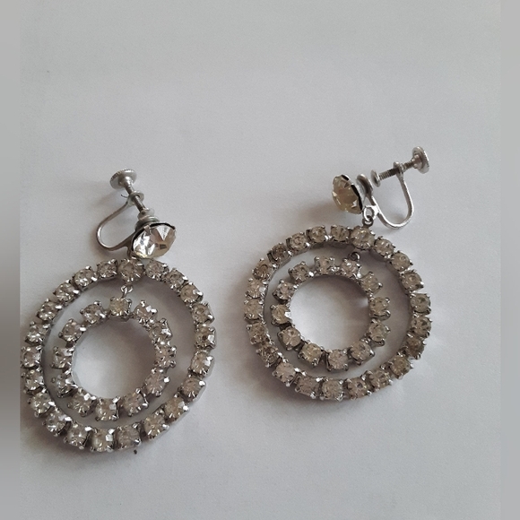 Vintage Double Circles screw back earrings - Picture 2 of 4